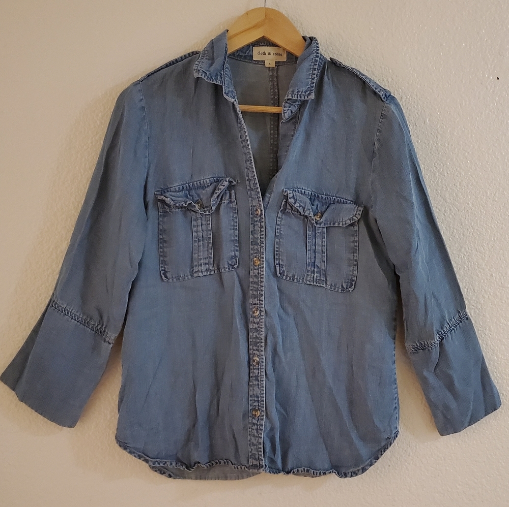 Clad & Cloth button down top